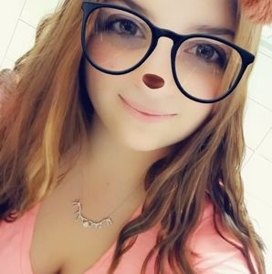 Meet your Posher, Becky